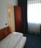2023-Hotel-Ilbertz-Garni Koeln02